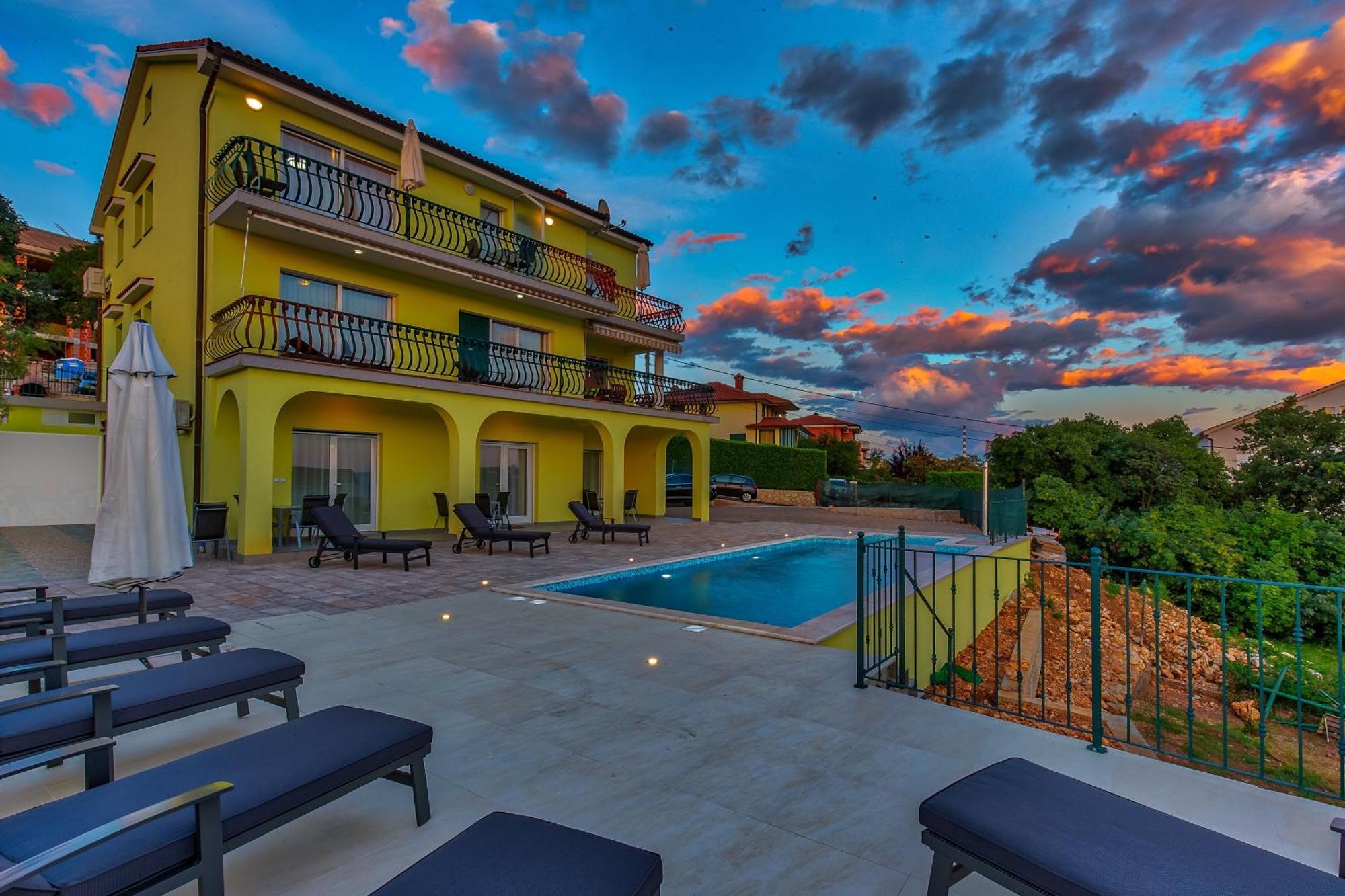 Luxury Apartments Kostrena With Pool Eksteriør bilde